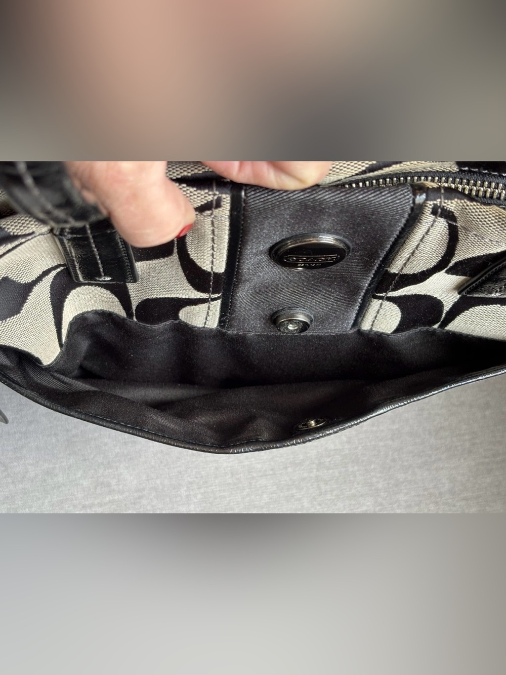 Coach F25771 Signature Stripe Tote Black/Khaki Patent Leather Trim Shoulder Bag - Picture 14 of 16